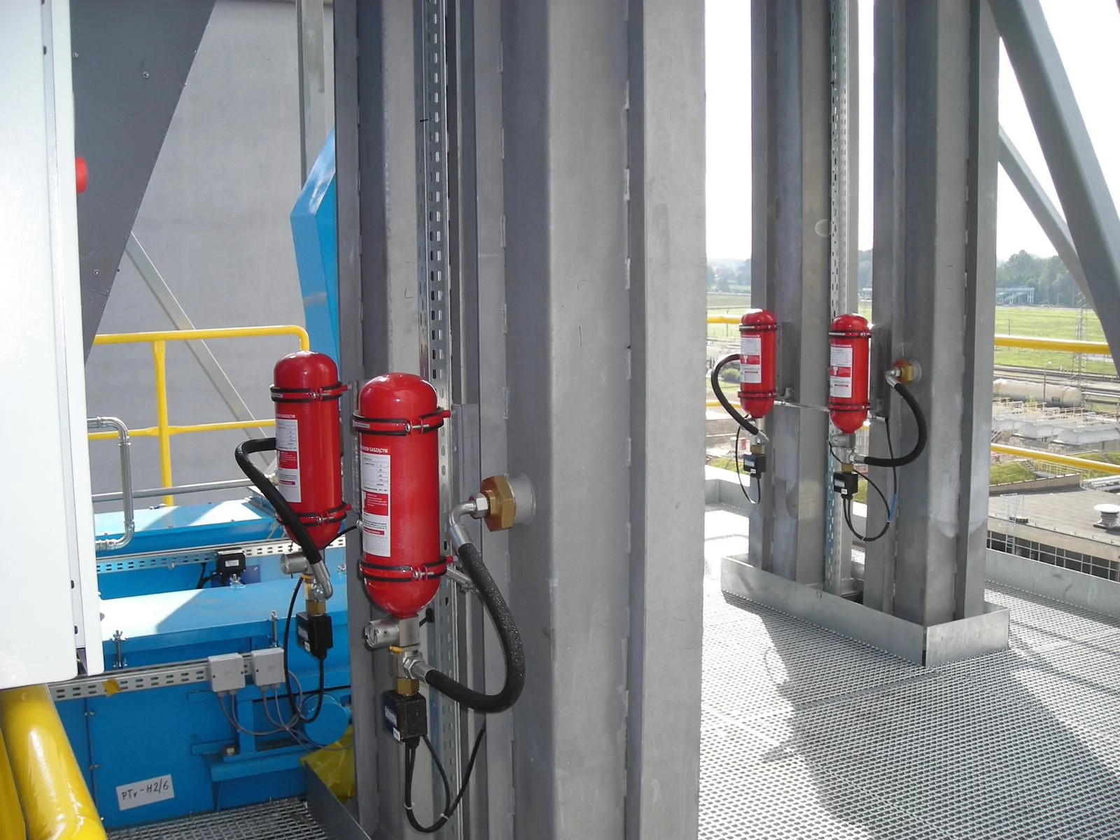 The complete solution for ELEVEX elevators and conveyors